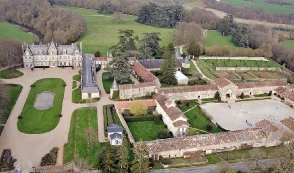 Chateau De Curzay Exteriér fotografie